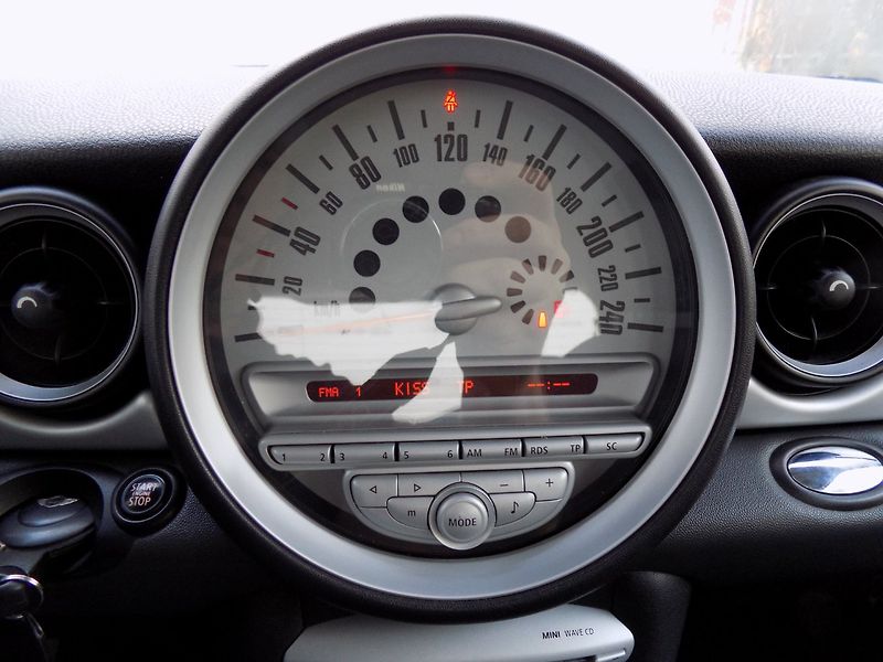 Mini Cooper (2007) 1.6i/Klimatizace/ - fotka 24 z 29