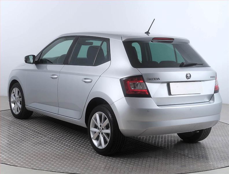 Škoda Fabia (2018) Ambition 1.0 TSI, Serv.kniha - fotka 4 z 14
