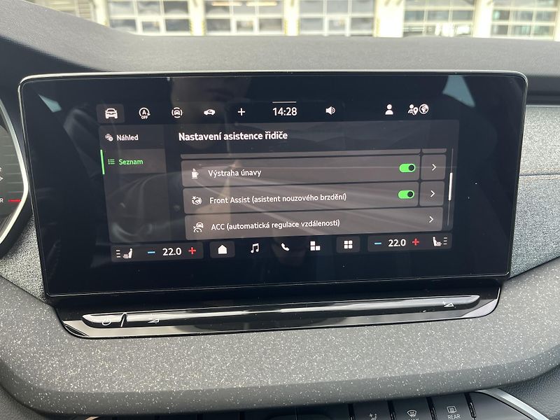Škoda Octavia 2,0TDI TOP SELECTION - fotka 19 z 24