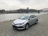ZKUŠENOSTI UŽIVATELE: Toyota Auris Touring Sport