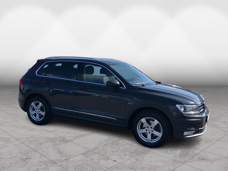 Volkswagen Tiguan 2,0 TDI - fotka 6 z 27