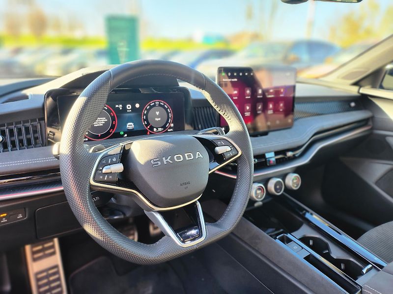 Škoda Superb Sportline 2.0 TDI 142kw DSG 4x - fotka 10 z 29
