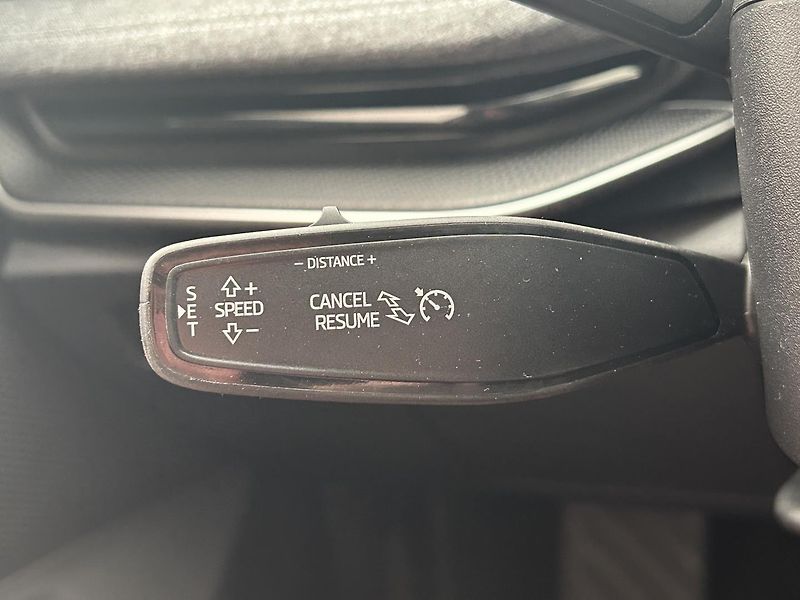 Škoda Superb 1.5 TSI Selection - fotka 20 z 28