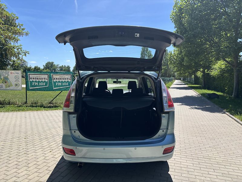 Mazda 5 2.0 Exclusive - fotka 23 z 27