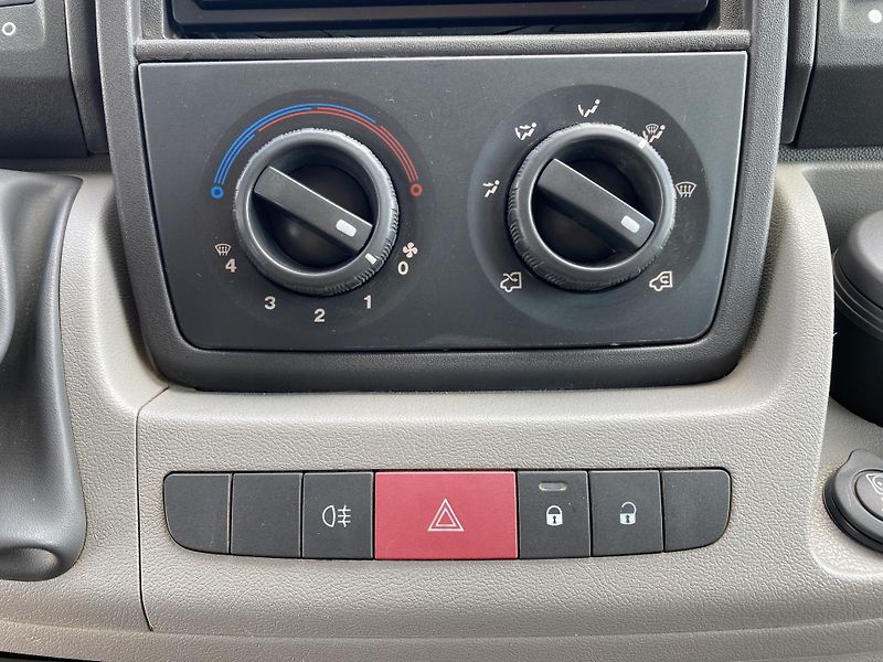 Citroën Jumper 2.2HDi,7-MÍST,NAJ. 143TIS.KM - fotka 32 z 45