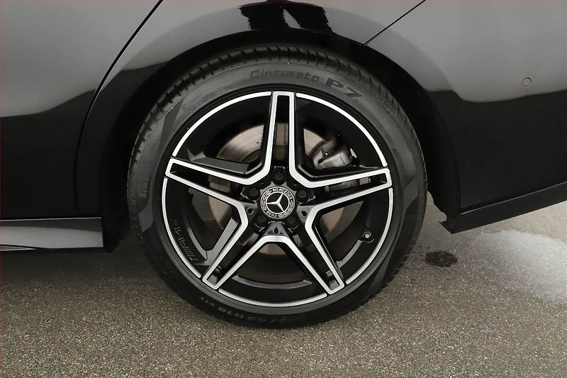Mercedes-Benz CLA (2022) 250 4MATIC - fotka 12 z 17