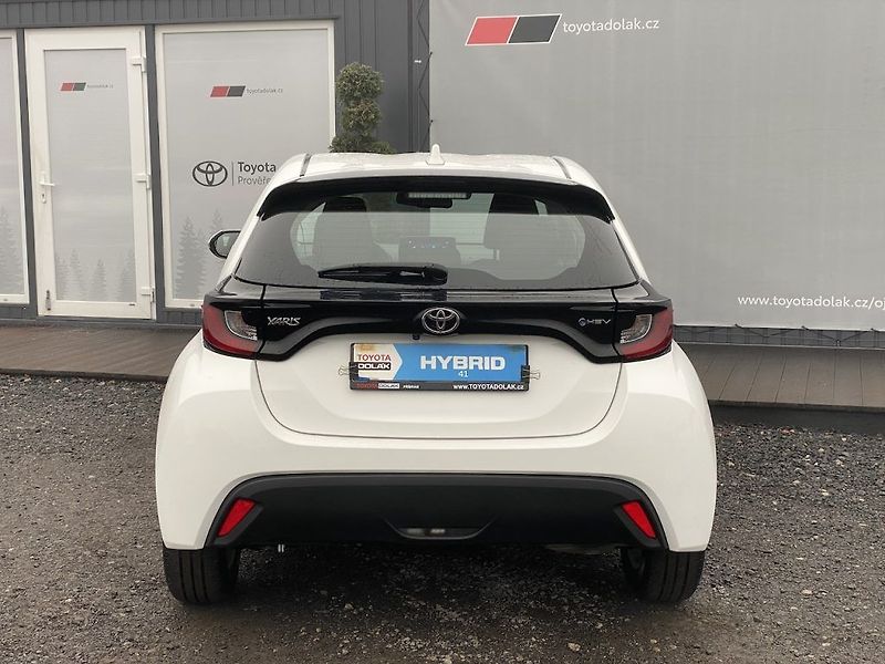 Toyota Yaris 1.5HEV, ČR-1m, Comfort, DPH - fotka 5 z 31
