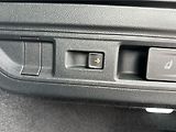 Volkswagen Passat Variant Elegance 2,0 TDI 110 k - náhled 14