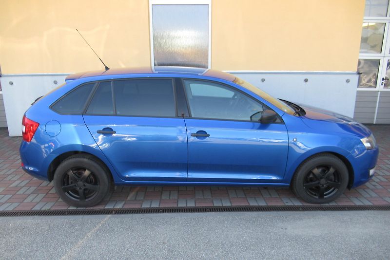 Škoda Rapid 1.2 TSi KLIMA - fotka 3 z 18