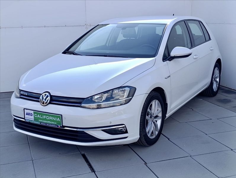 Volkswagen Golf 1,5 TGi  DSG Aut.klima ACC - fotka 2 z 33