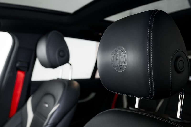 Mercedes-Benz GLC 63S 4M*Aerodymic AMG - fotka 41 z 51