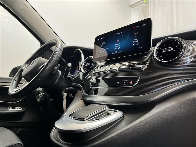Mercedes-Benz Třídy V 300 d 4MATIC AVANTGARDE - fotka 16 z 26