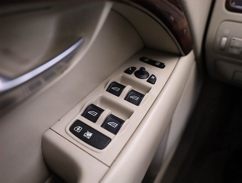 Volvo S80 (2007) 2.4 D5, 4X4, Automat, po STK - fotka 12 z 15