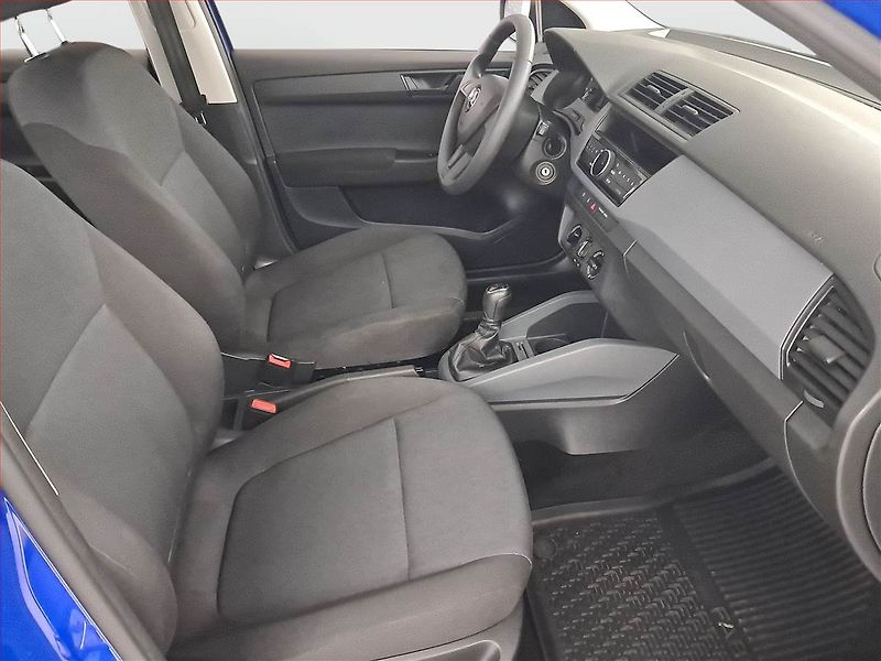Škoda Fabia (2018) Ambition 1.0, Serv.kniha - fotka 9 z 17