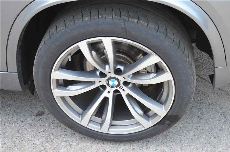 BMW X5 (2017) XDRIVE AT - fotka 6 z 18