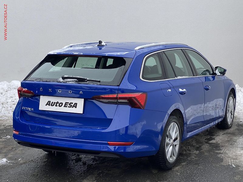 Škoda Octavia (2021) 2.0 TDi, 1.maj,ČR, Style - fotka 4 z 20