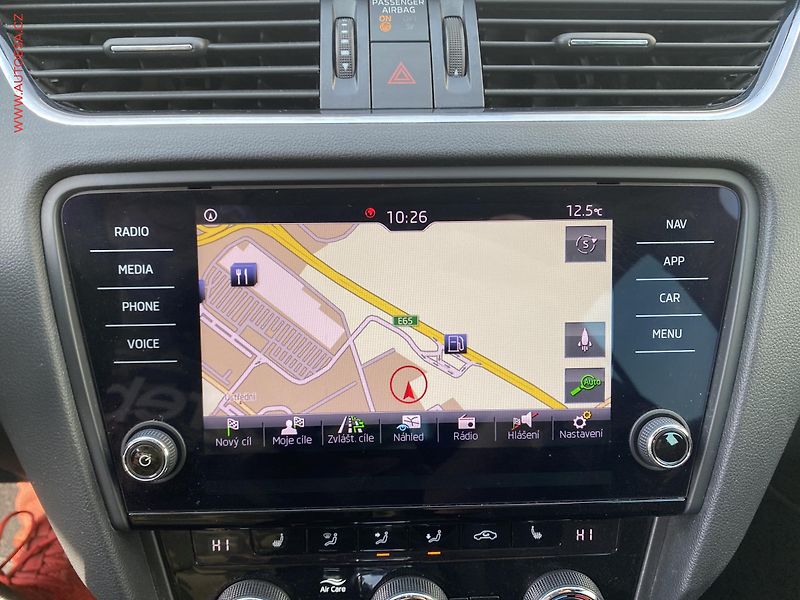 Škoda Octavia (2018) 2.0 TDi, RS, DSG, LED, TZ - fotka 18 z 18