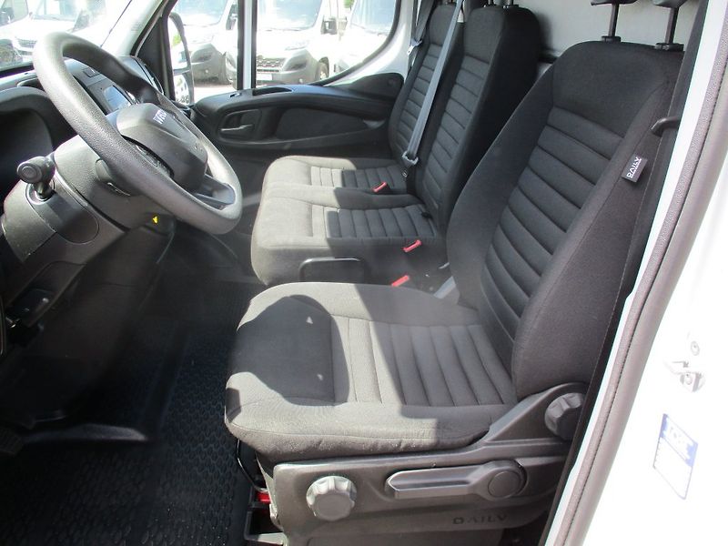 Iveco Daily 35C16, 2.3, HC, 8 palet - fotka 12 z 21