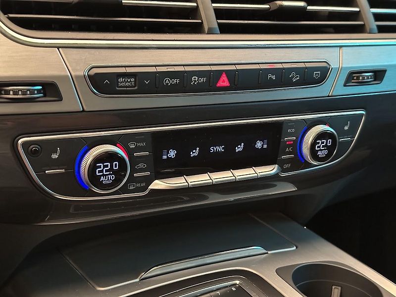 Audi Q7 (2018) 50TDI 7 míst MATRIX CZ  - fotka 32 z 33