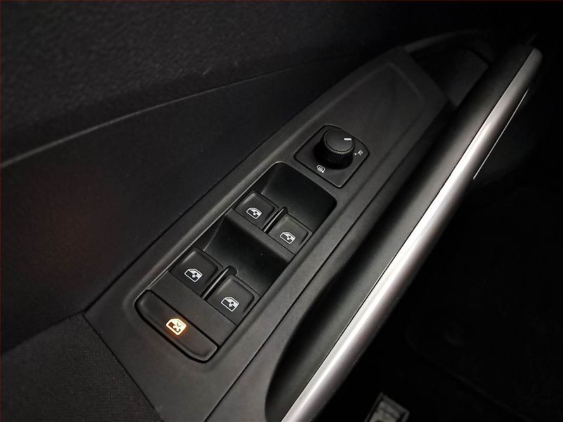 Škoda Fabia (2023) 1.0 TSI, Automat, Serv.kniha - fotka 19 z 19