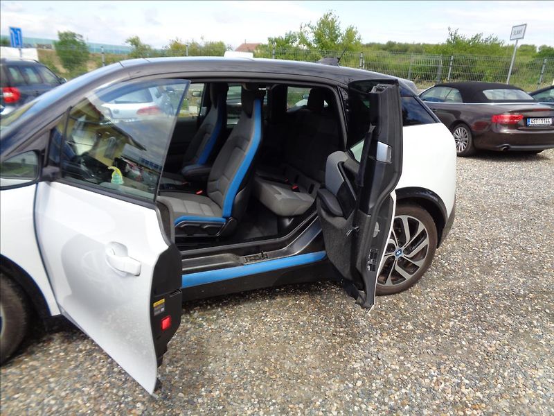 BMW i3 0,0   s - fotka 9 z 21