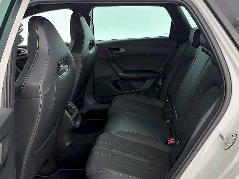 Cupra Leon (2024) VZ ST 2.0 TSI 221kW DSG - fotka 8 z 34