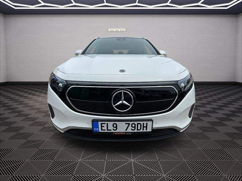 Mercedes-Benz EQA (2023) 250 69,7 kWh - fotka 2 z 29