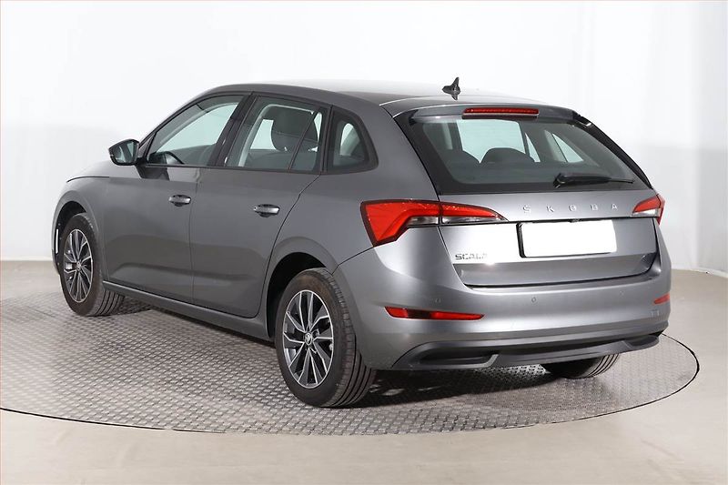 Škoda Scala (2023) Selection 1.5 TSI - fotka 4 z 25