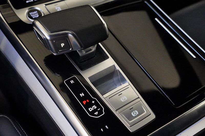 Audi Q8 - fotka 26 z 30