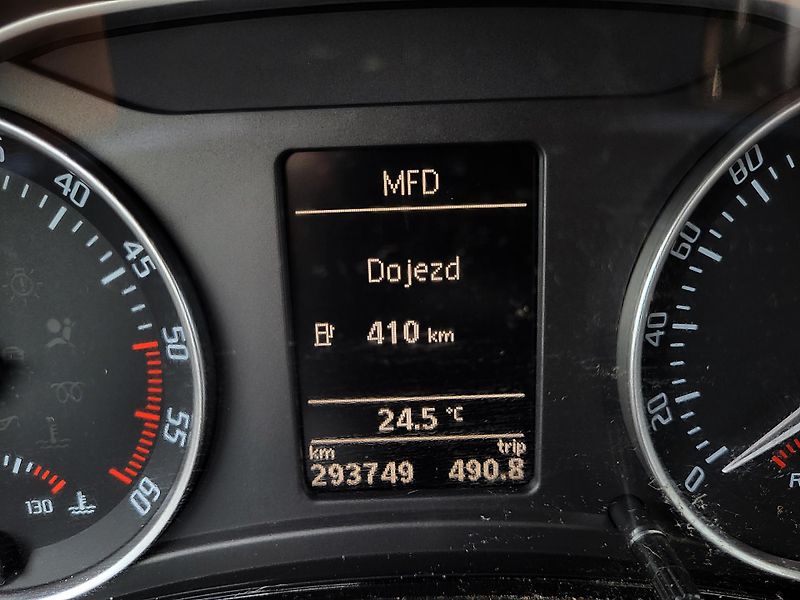 Škoda Octavia II FL 1.6 TDi 77kW ELEGANCE - fotka 11 z 47