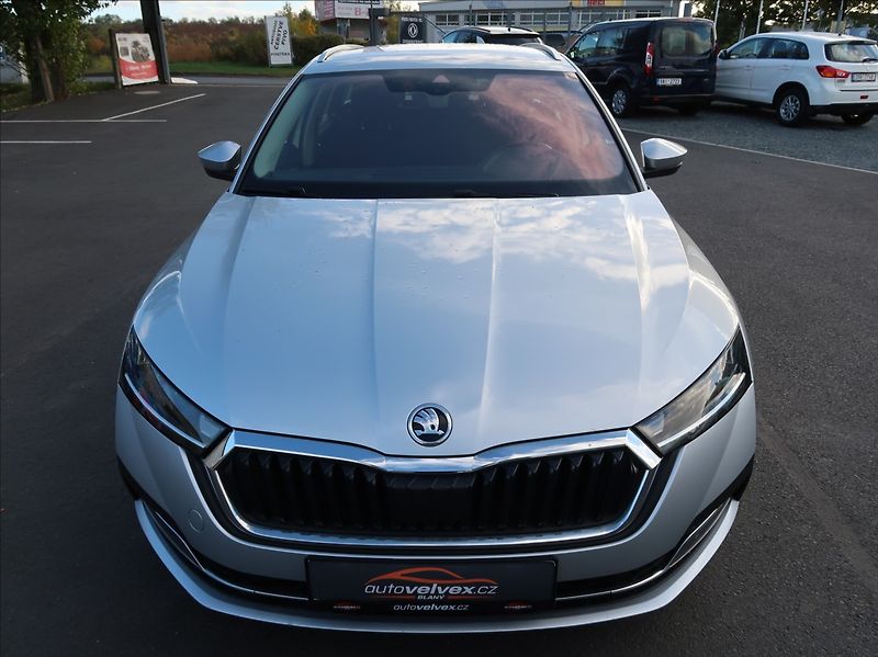 Škoda Octavia 2,0 TDi,Style,1majČR,Serv.,DPH - fotka 7 z 27