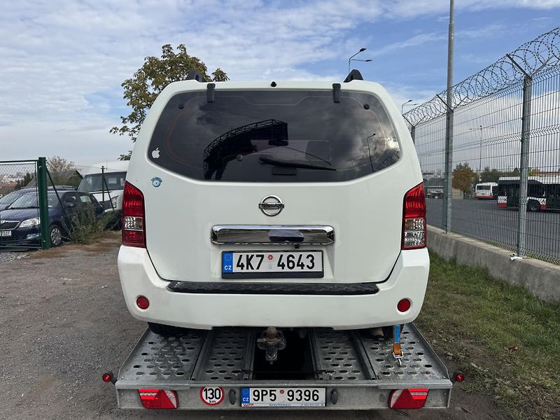 Nissan Pathfinder (2008) 2.5DCI 125kw AT 4x4 - fotka 4 z 24