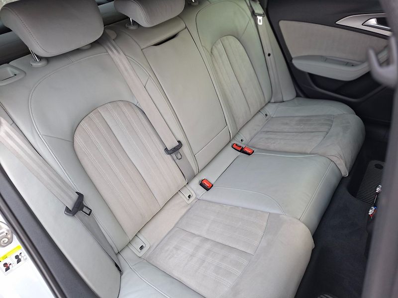Audi A6 Allroad (2014) 3.0TDI 150kW S-TRONIC -VÝBAVA - fotka 33 z 47