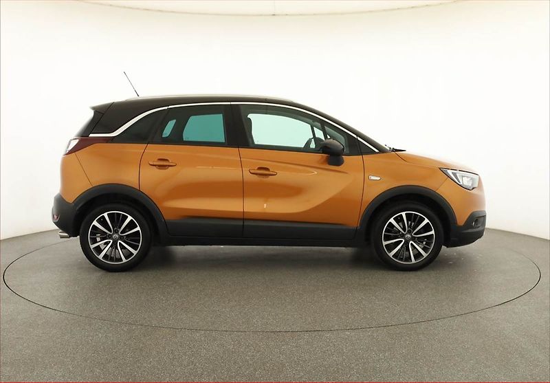 Opel Crossland X (2019) Innovation 1.2 Turbo - fotka 6 z 18