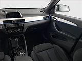 BMW X1 (2017) xDrive18d, Automat, Serv.kniha - náhled 8