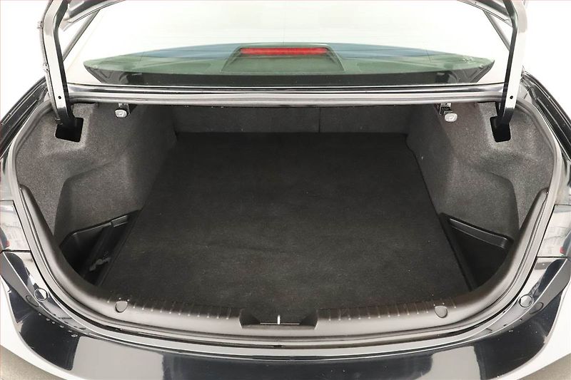 Mazda 6 (2013) 2.0 Skyactiv-G, Navi, Tempomat - fotka 11 z 15