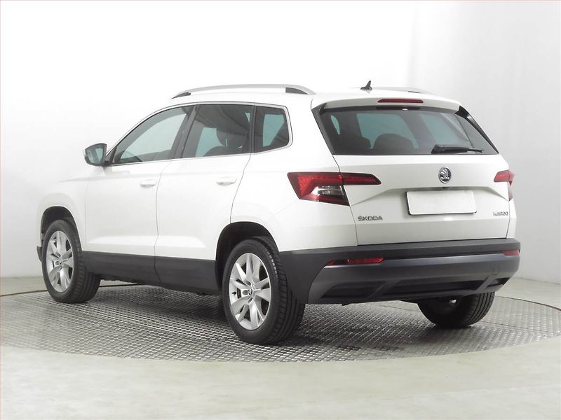 Škoda Karoq (2018) Style Plus 1.5 TSI - fotka 4 z 26
