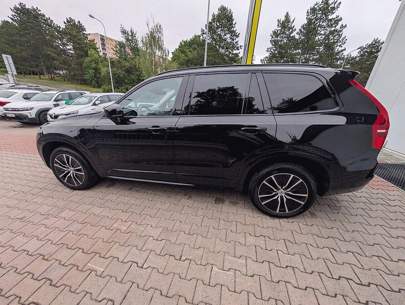 Volvo XC90 (2020) T8 Recharge 7 míst DPH - fotka 12 z 16