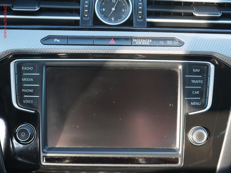 Volkswagen Passat (2016) 2.0 TDi, DSG - fotka 11 z 18