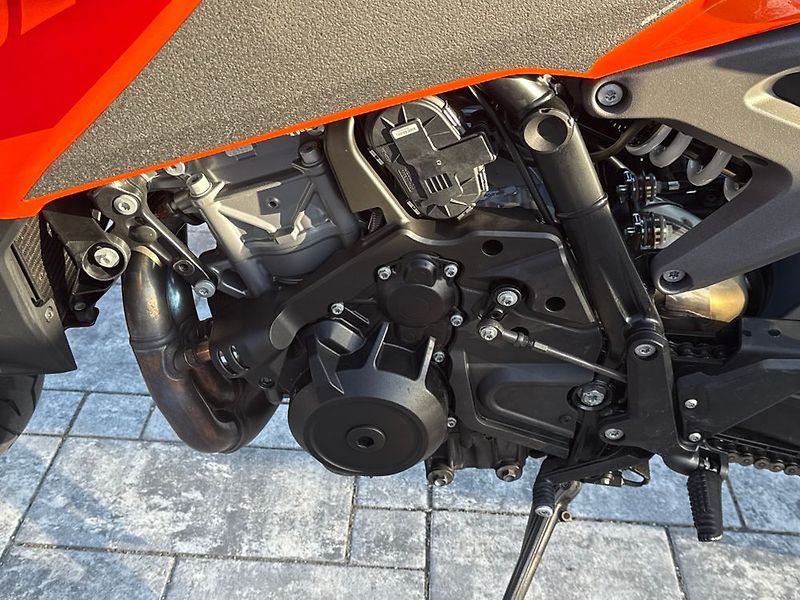KTM (2024) - fotka 11 z 34