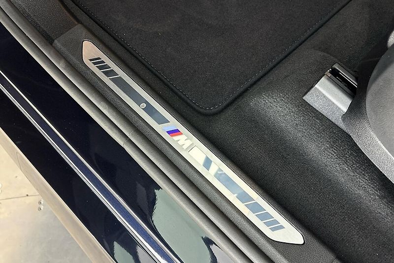 BMW X5 xDrive40d - fotka 15 z 18