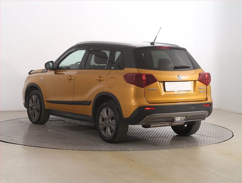Suzuki Vitara (2020) GL + 1.4 BoosterJet - fotka 4 z 19