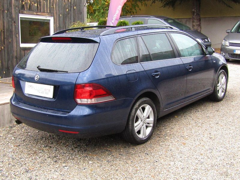 Volkswagen Golf (2012) 1.2 TSI 77kW - fotka 10 z 33