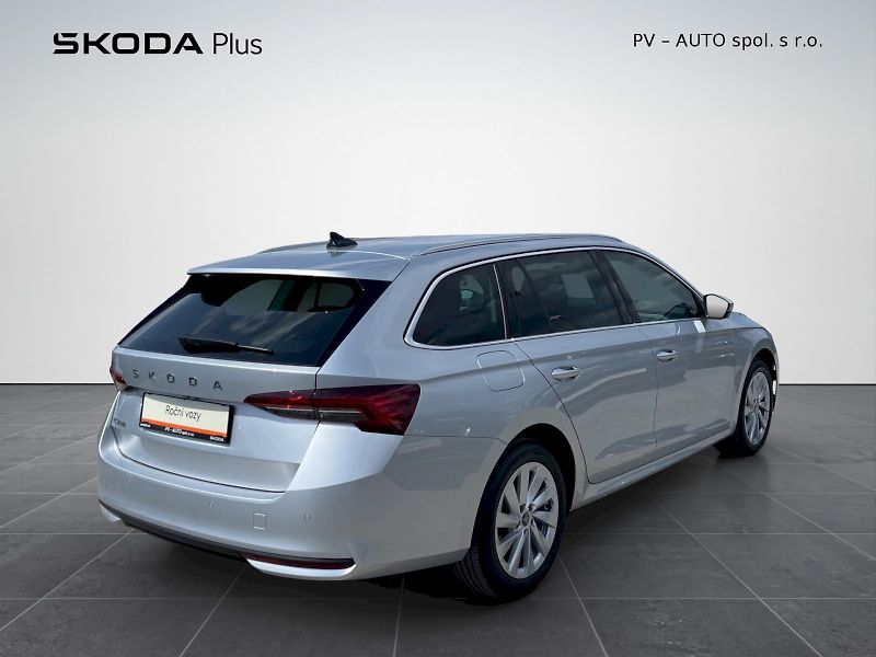 Škoda Octavia (2025) Top Selection 2.0 TDI 110 kW D - fotka 2 z 33