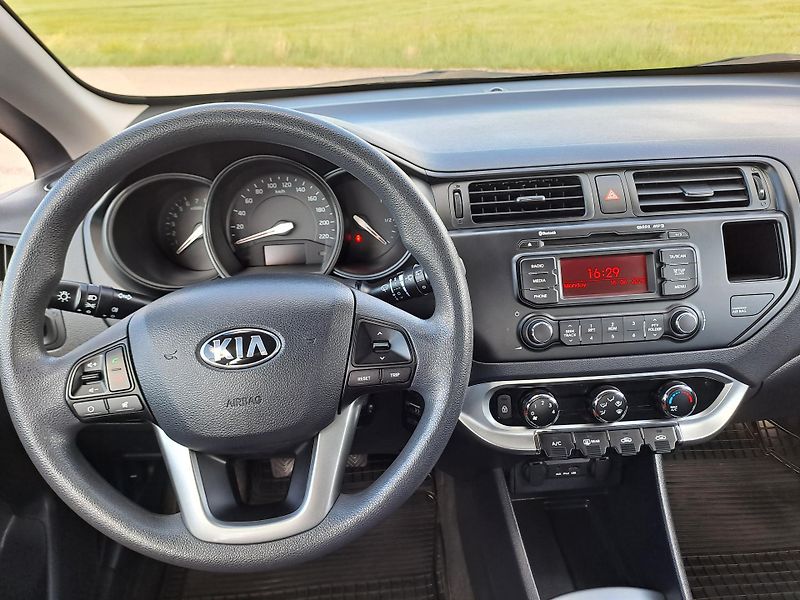 Kia Rio 1.3 PĚKNÝ STAV 1. MAJITEL - fotka 20 z 34