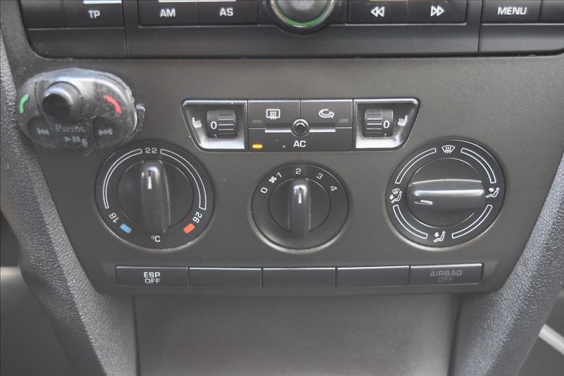 Škoda Octavia 2,0 TDi 103kw 4x4 2 SADY KOL - fotka 31 z 36