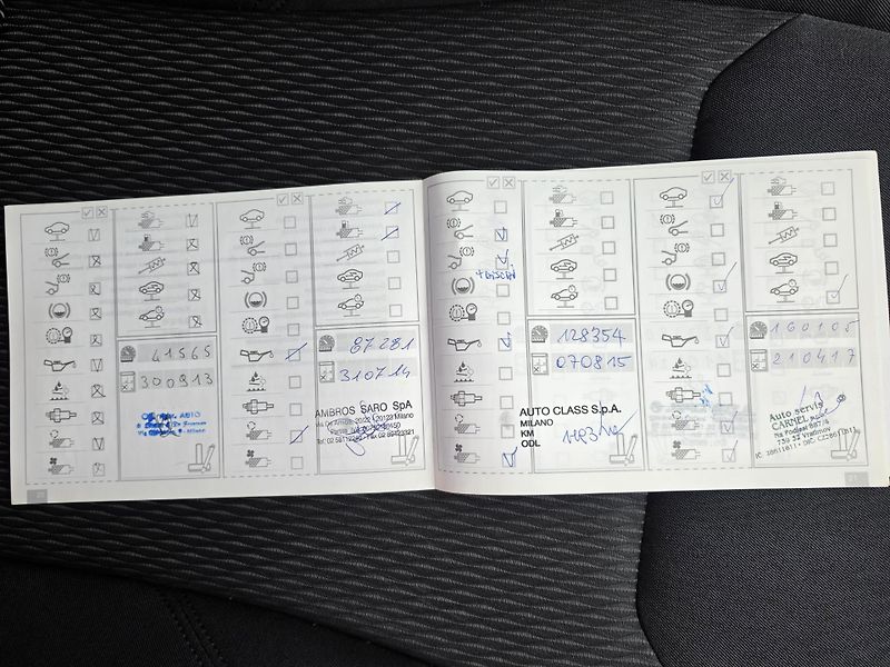 BMW Řada 1 120D Automat  - fotka 17 z 22