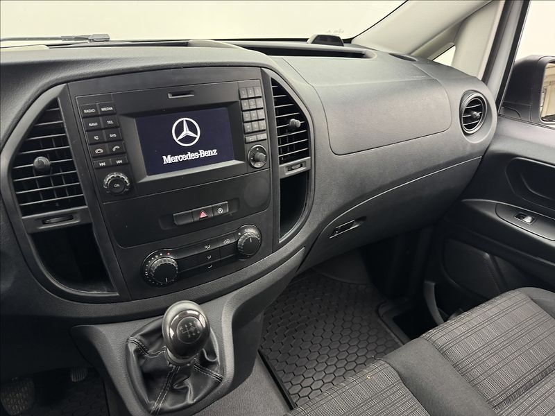 Mercedes-Benz Vito 1,8 LONG LED DPH VÝHŘEV KAMERA - fotka 15 z 44
