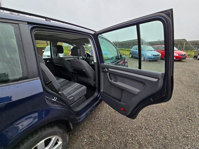 Volkswagen Touran (2013) 1.2 TSI 77KW - fotka 18 z 22