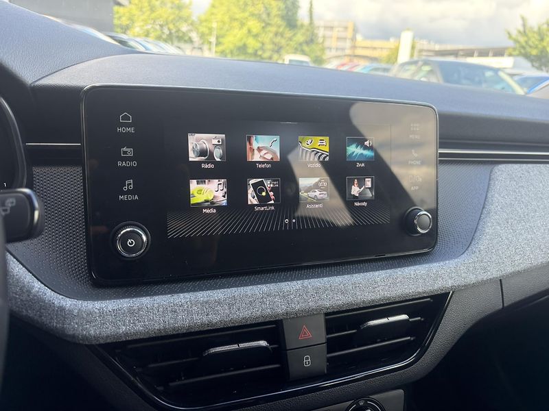Škoda Scala 1.0TSi Selection 85kW - fotka 16 z 22